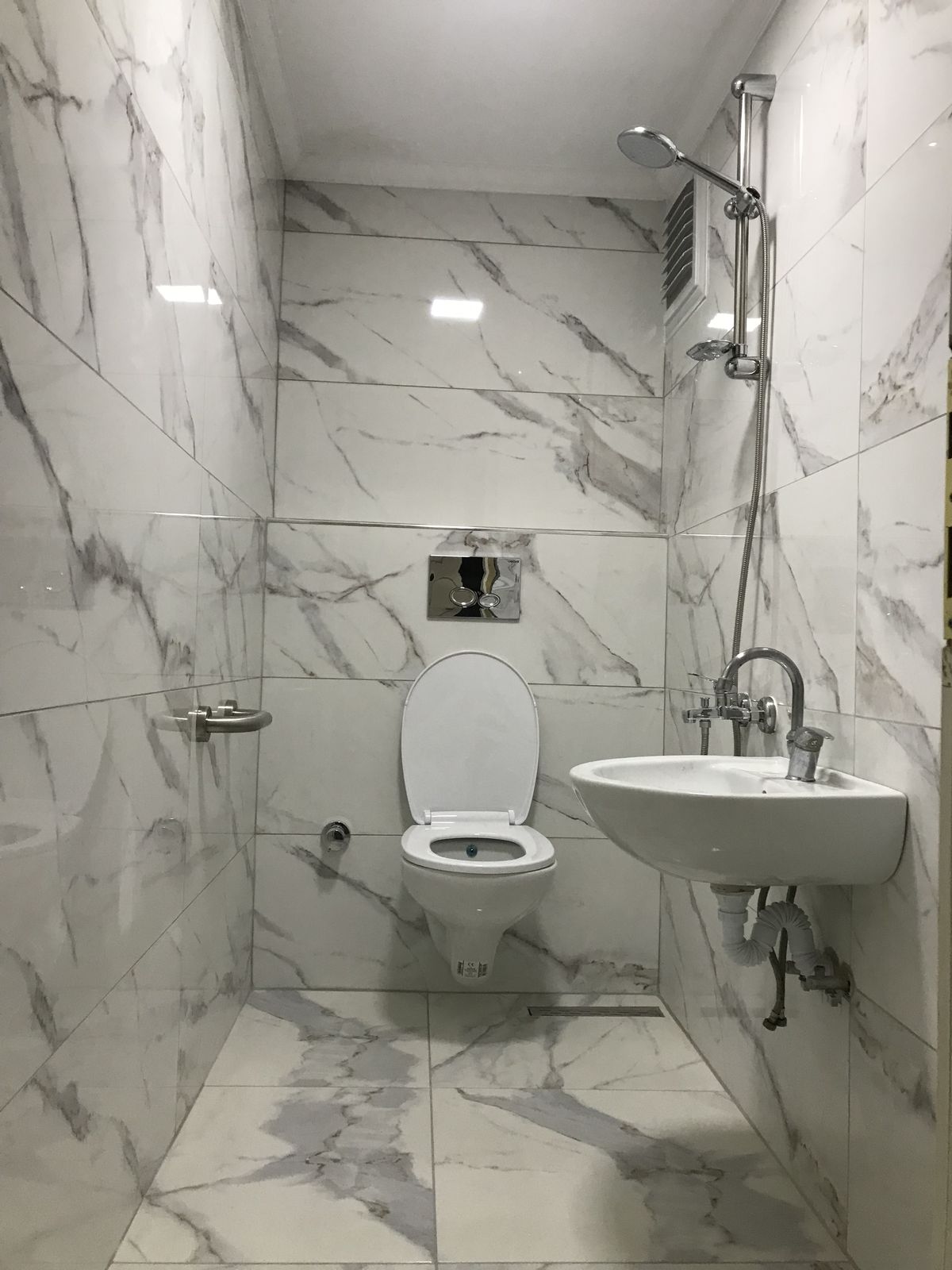 سيراميك الحوائط